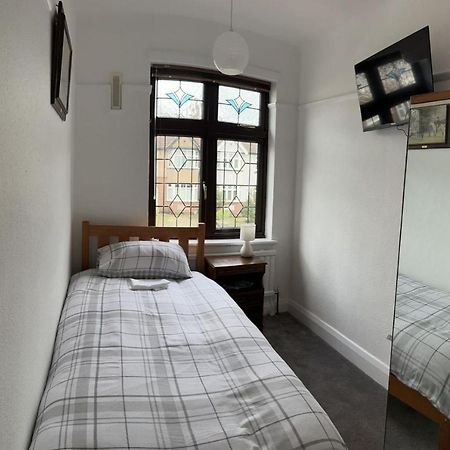 Amazing And Romantic O2 Arena 4 Bedrooms House Free Parking 伦敦 外观 照片