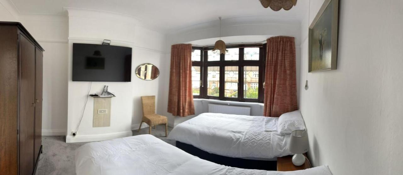Amazing And Romantic O2 Arena 4 Bedrooms House Free Parking 伦敦 外观 照片